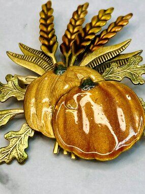Vintage Gold-Tone Enamel Pumpkin & Wheat Brooch Pin Autumn Harvest -7B